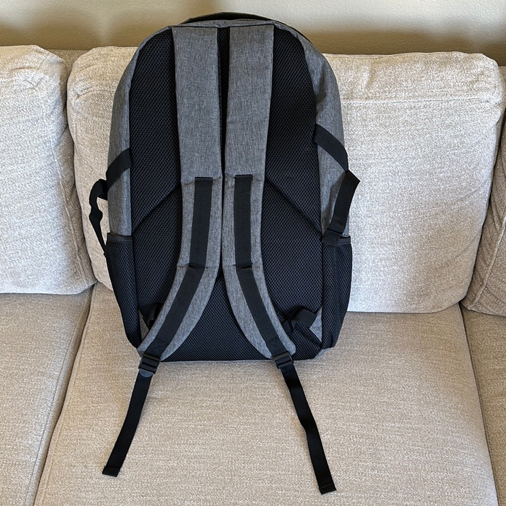 Gray Hotworx Backpack - Picture 2 of 3
